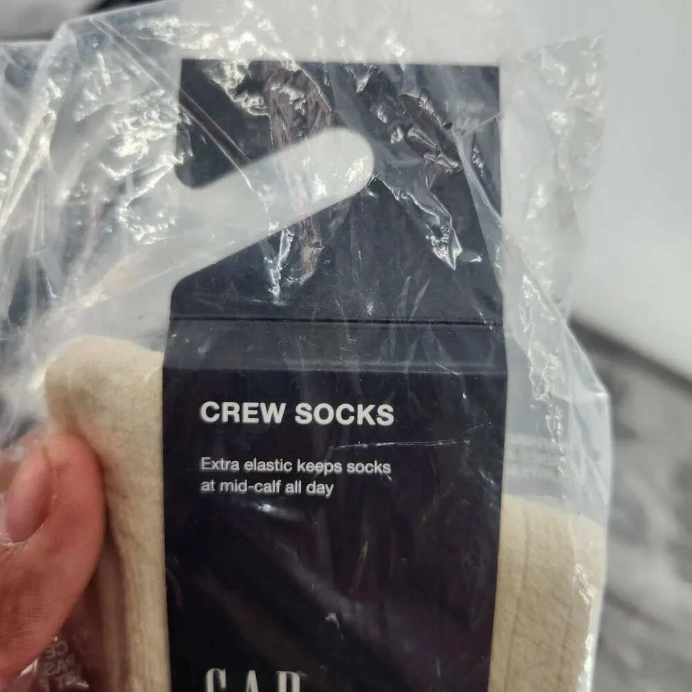 GAP‎ Men's Khaki Crew Socks M/L - New w/ Tags